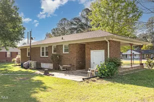 1108 Friendly Rd, Dunn, NC 28334 - Photo 15