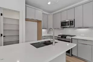 136 East End Ave, Durham, NC 27703 - Photo 9