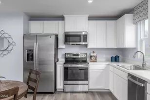 215 Rosewood Dr, Sanford, NC 27330 - Photo 3