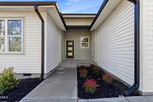 646 Shawnee Dr, Louisburg, NC 27549 - Photo 3