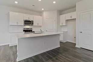 208 Chapel St, Fuquay Varina, NC 27526 - Photo 5