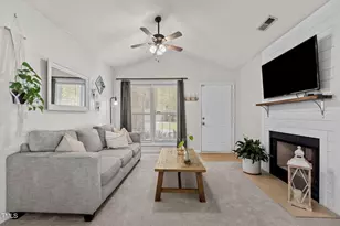 413 Hyannis Dr, Holly Springs, NC 27540 - Photo 5