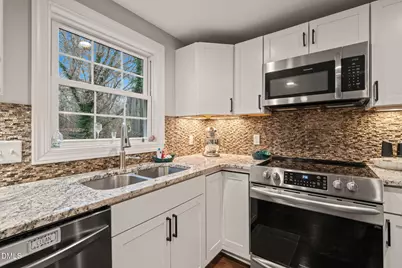 7324 Shellburne Drive, Raleigh, NC 27612 - Photo 15