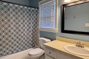 207 Leeward Ct, Cary, NC 27511 - Photo 15