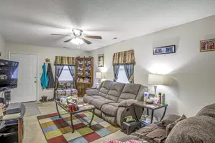 804 W Anderson St, Selma, NC 27576 - Photo 5