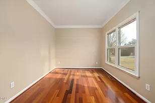 105 Holmhurst Ct, Cary, NC 27519 - Photo 11