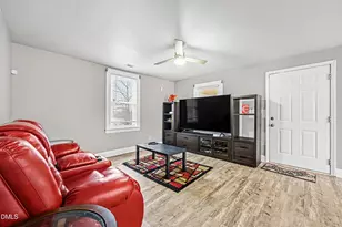 127 Lankford St, Roxboro, NC 27573 - Photo 9