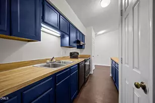 1321-302 Park Glen Dr, Raleigh, NC 27610 - Photo 11