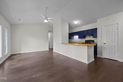 1321-302 Park Glen Drive #Building 8j, Raleigh, NC 27610 - Photo 7