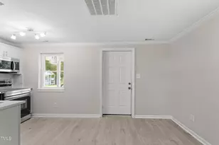 2705 Crest St, Durham, NC 27705 - Photo 5