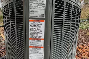 636 Flint St, Henderson, NC 27536 - Photo 5