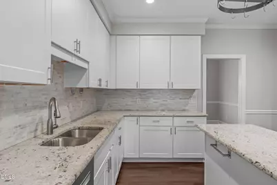 2204 Ridgefield Drive, Chapel Hill, NC 27517 - Photo 3