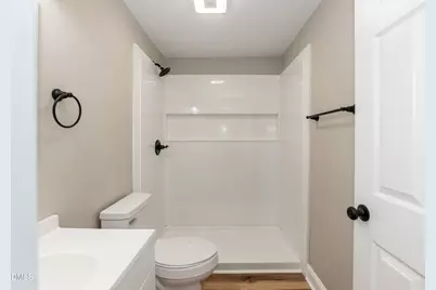 802 Roanoke Avenue, Henderson, NC 27536 - Photo 17