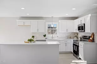 123 W Bywood Dr, Durham, NC 27712 - Photo 7