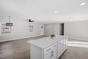 123 W Bywood Dr, Durham, NC 27712 - Photo 9