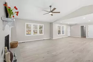 328 Smith Dr, Durham, NC 27712 - Photo 7