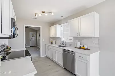 4100 Mindspring Drive, Raleigh, NC 27610 - Photo 5