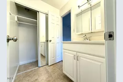 5800 Falls Of Neuse Road #A, Raleigh, NC 27609 - Photo 17