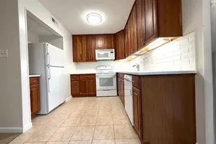 5800 Falls of Neuse Rd, Raleigh, NC 27609 - Photo 9