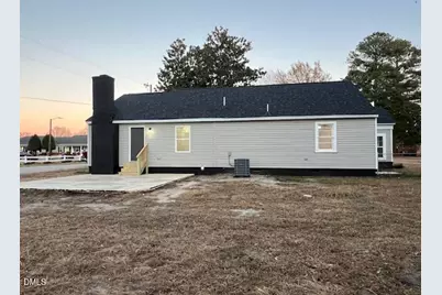 711 Memorial Avenue, Dunn, NC 28334 - Photo 31