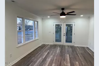 711 Memorial Avenue, Dunn, NC 28334 - Photo 9