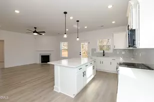 531 Middleton Ct, Sanford, NC 27330 - Photo 13