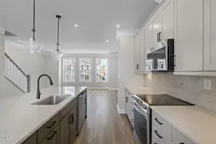 17 Plumleaf Ln, Durham, NC 27703 - Photo 11