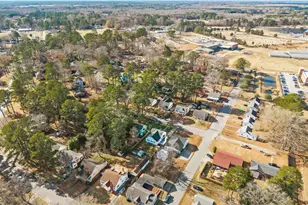 916 N Pembroke Ave N, Ahoskie, NC 27910 - Photo 9