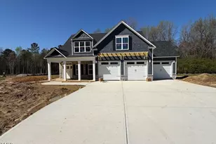 139 Bandelier Dr, Selma, NC 27576 - Photo 1