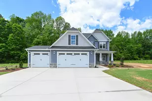 269 Bandelier Dr, Selma, NC 27576 - Photo 3
