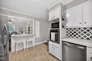 1204 Cary St, Burlington, NC 27215 - Photo 13