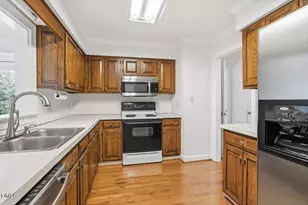 8713 Stonegate Dr, Raleigh, NC 27615 - Photo 7