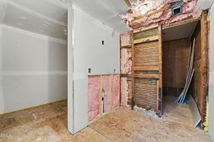 213 W Parrish Dr, Benson, NC 27504 - Photo 27