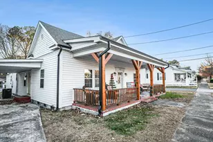 213 W Parrish Dr, Benson, NC 27504 - Photo 3