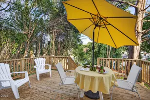 1944 Fairfield Dr, Raleigh, NC 27608 - Photo 25