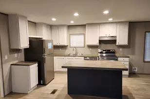 392 Monroe Ln, Erwin, NC 28339 - Photo 5