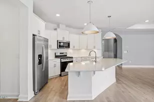 1721 Pinecliff Ct, Fuquay Varina, NC 27526 - Photo 5