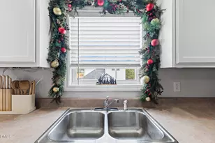 813 Driftwood Dr, Hampstead, NC 28443 - Photo 19