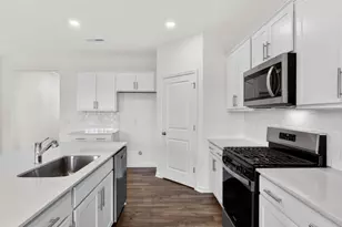 210 Honeydew Dr, Angier, NC 27501 - Photo 11