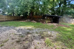 2720 Sanderford Rd, Raleigh, NC 27610 - Photo 17