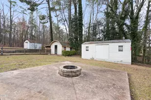 1104 Oldham Lake Rd, Sanford, NC 27330 - Photo 17