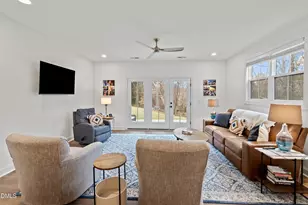 5713 Parker Pnes Ct, Raleigh, NC 27609 - Photo 9