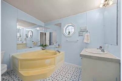 102 Foxtree Court, Benson, NC 27504 - Photo 23