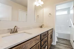 187 Day Lily St, Selma, NC 27576 - Photo 9