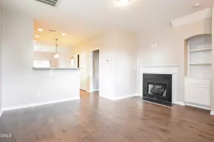 305 Chamberlain Dr, Clayton, NC 27527 - Photo 3