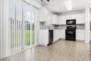 5621 Advantis Dr, Raleigh, NC 27610 - Photo 29