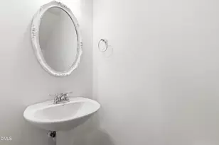 170 Point Comfort Ln, Cary, NC 27519 - Photo 19