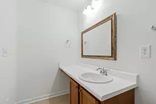 170 Point Comfort Ln, Cary, NC 27519 - Photo 35