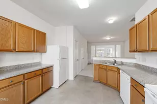 170 Point Comfort Ln, Cary, NC 27519 - Photo 15