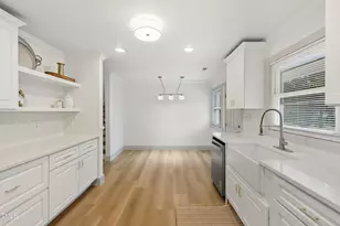 2010 Summerdale Dr, Raleigh, NC 27604 - Photo 9